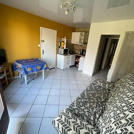 Apartament T2 Au 3 Eme Etage Avec Ascenseur